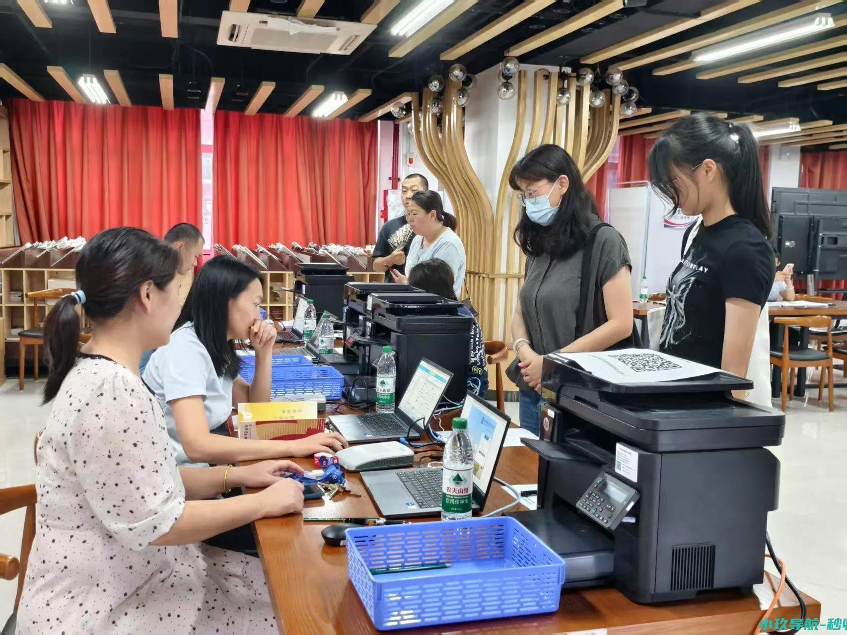 为何有点 今年广州中职补录注册现场 冷清