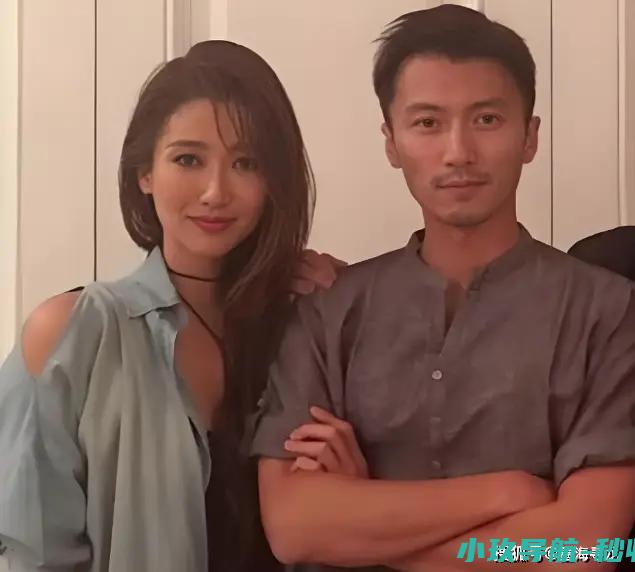 罕见晒出哺乳照 小七岁男友合拍全家福 谢婷婷二胎产子