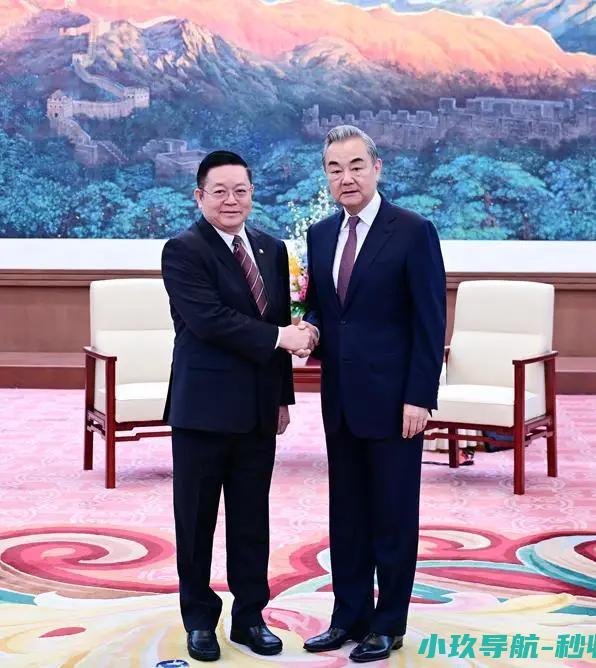 中国按兵不动 特朗普发现不对劲 早已布好局 介入柬泰局势后